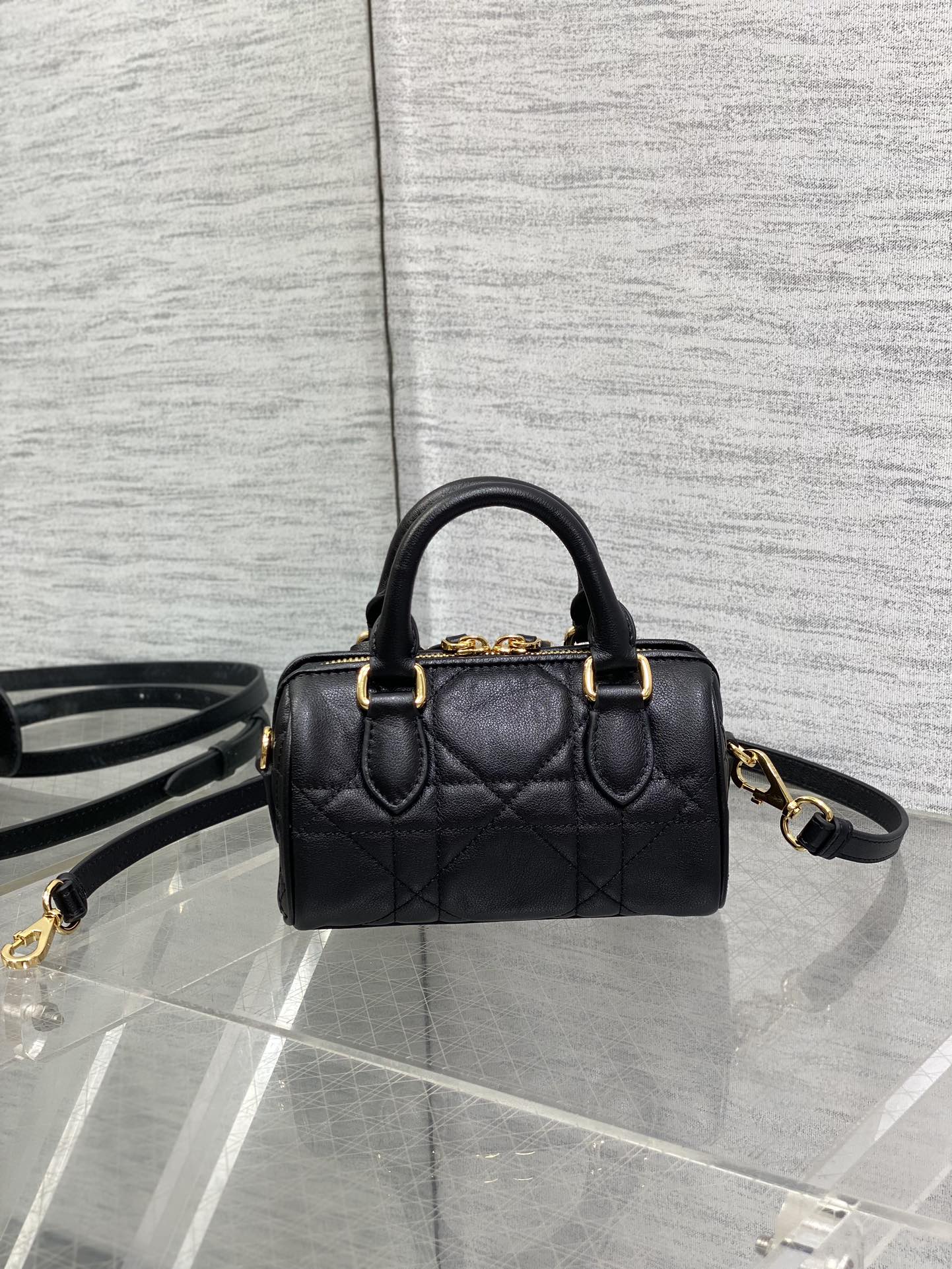 D*or groove bag-17*10*8cm