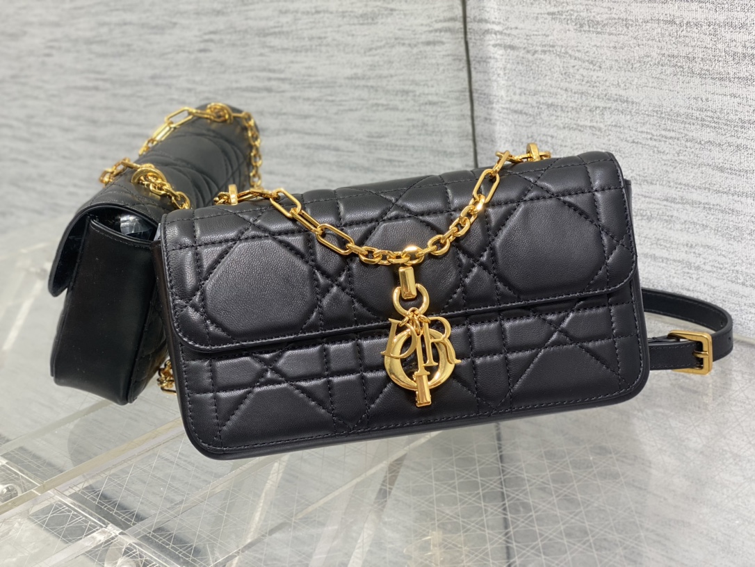 D*or miss carro bag-22*12.5*4cm
