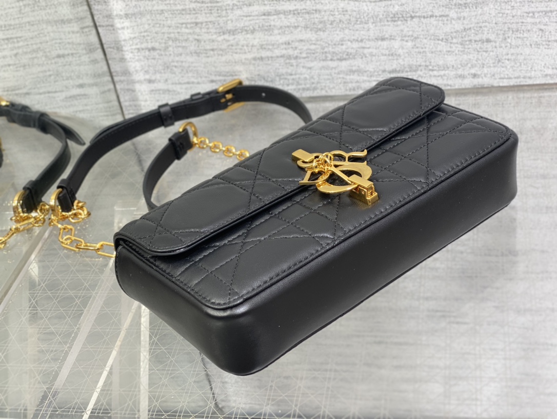 D*or miss carro bag-22*12.5*4cm