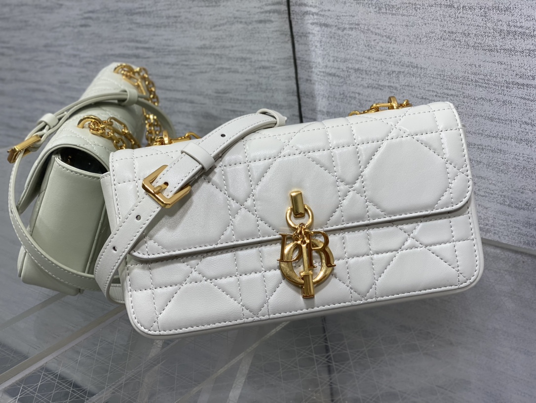 D*or miss carro bag-22*12.5*4cm