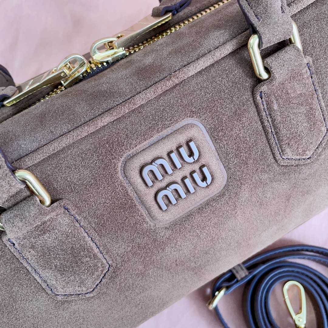 M*um*u top handbags-27x12x9cm