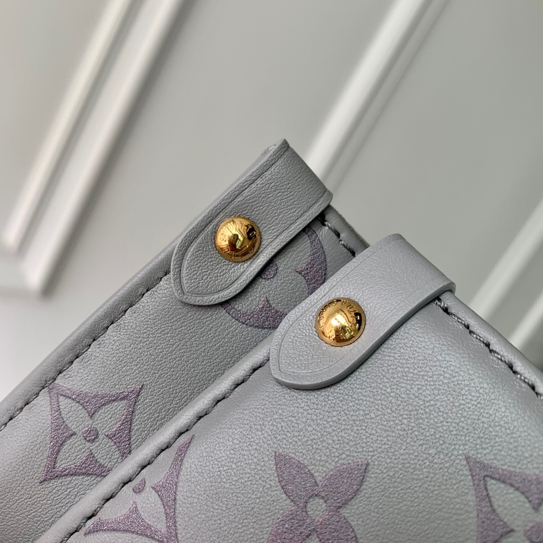 l0*is V*t0n onthego handbag-25*19*11.5 cm