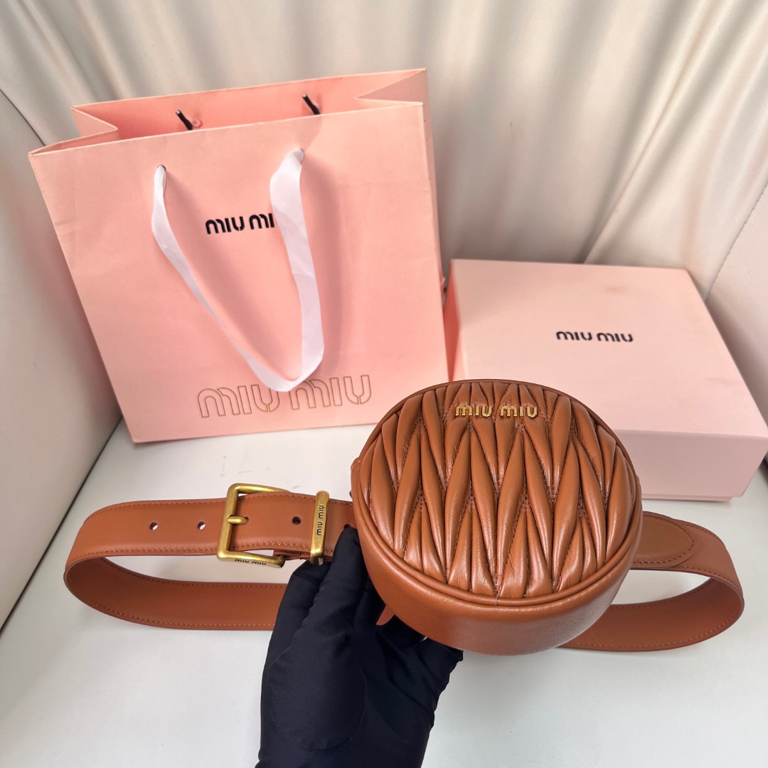 M*um*u belt bag