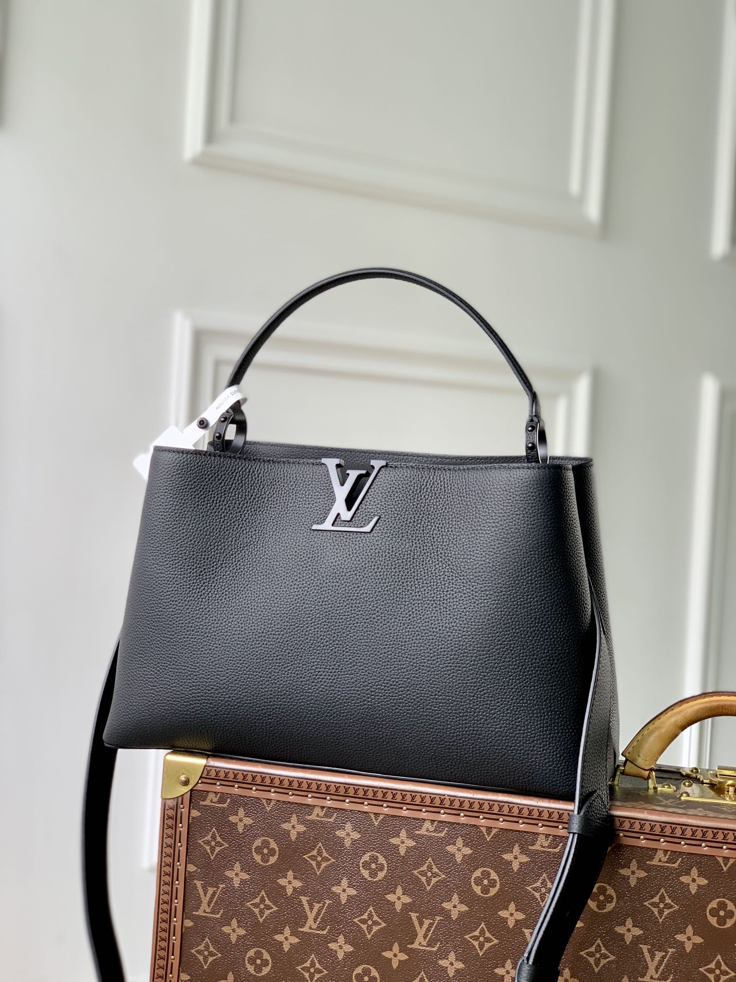 l0*is V*t0n capucines souple handlebag-38 x 23 x 16cm