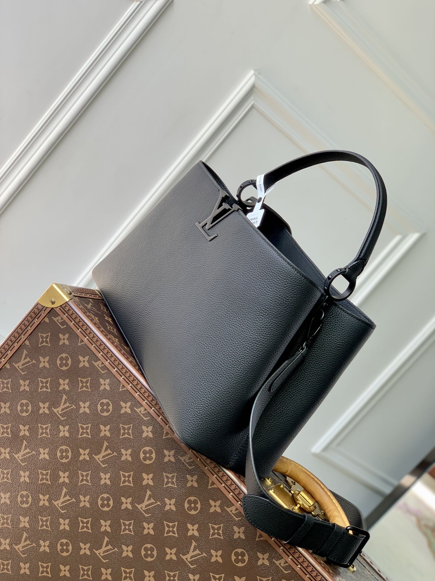 l0*is V*t0n capucines souple handlebag-38 x 23 x 16cm