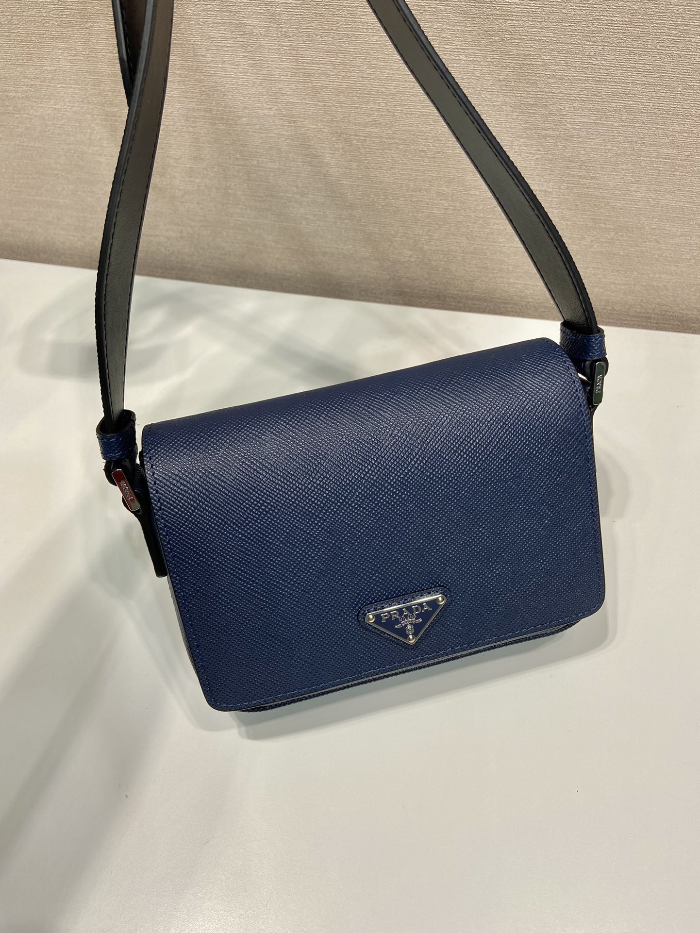 Pra*a 2vd065 shoulder bag-19*13*5cm
