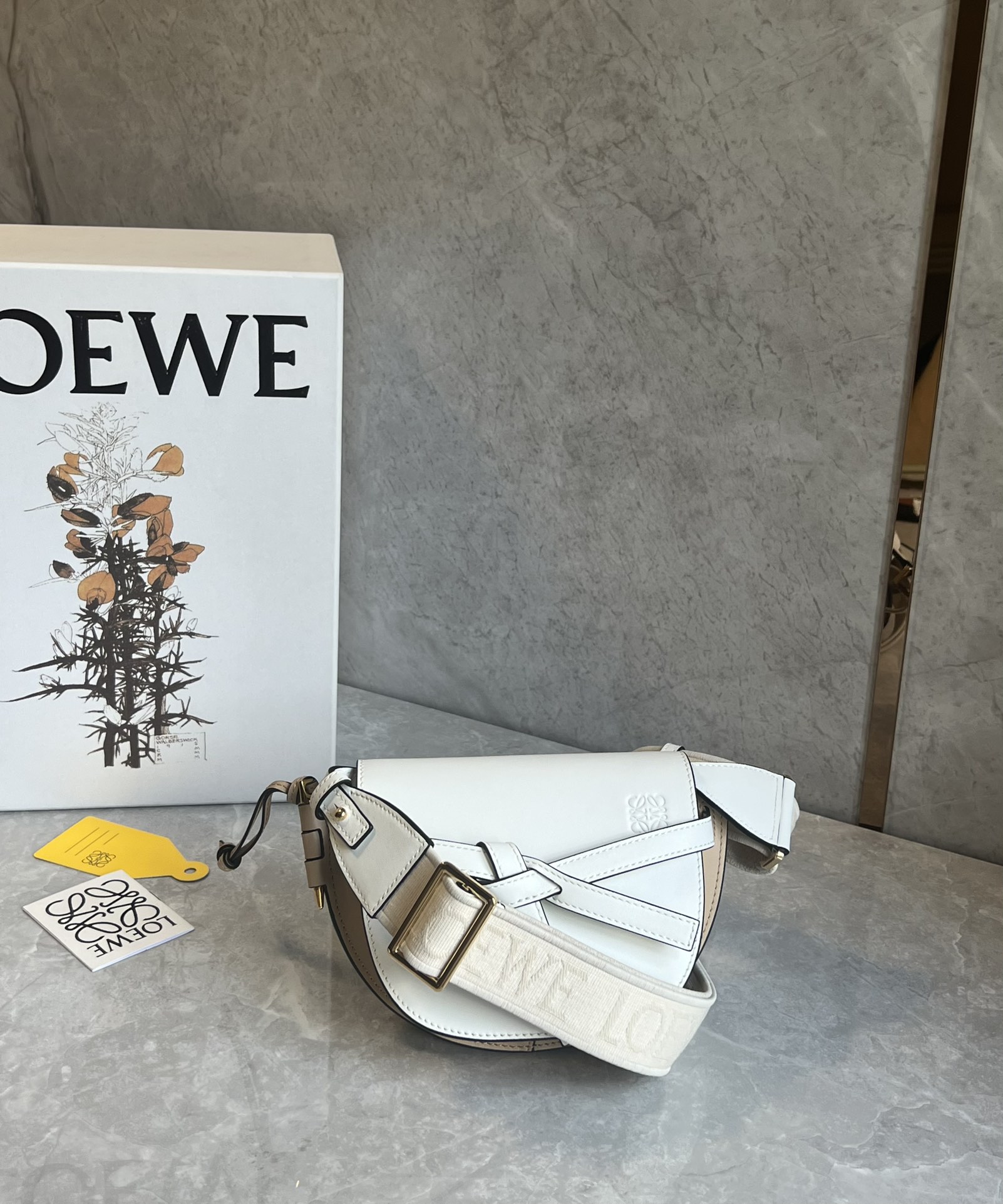 L0ew* mini puzzle gatedual bag-21*12.5*9cm