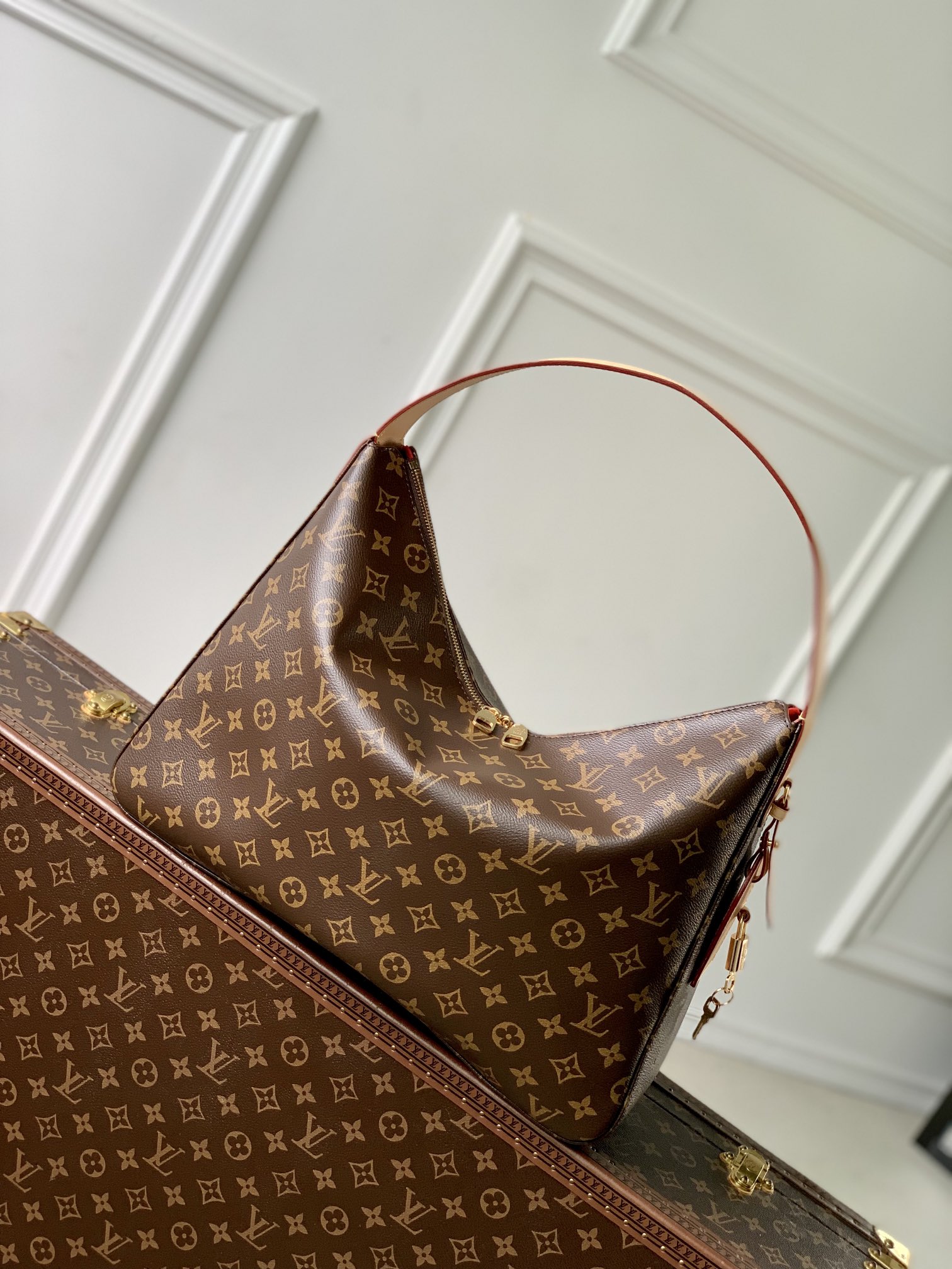 l0*is V*t0n slouchy bag-40 x 31 x 11cm