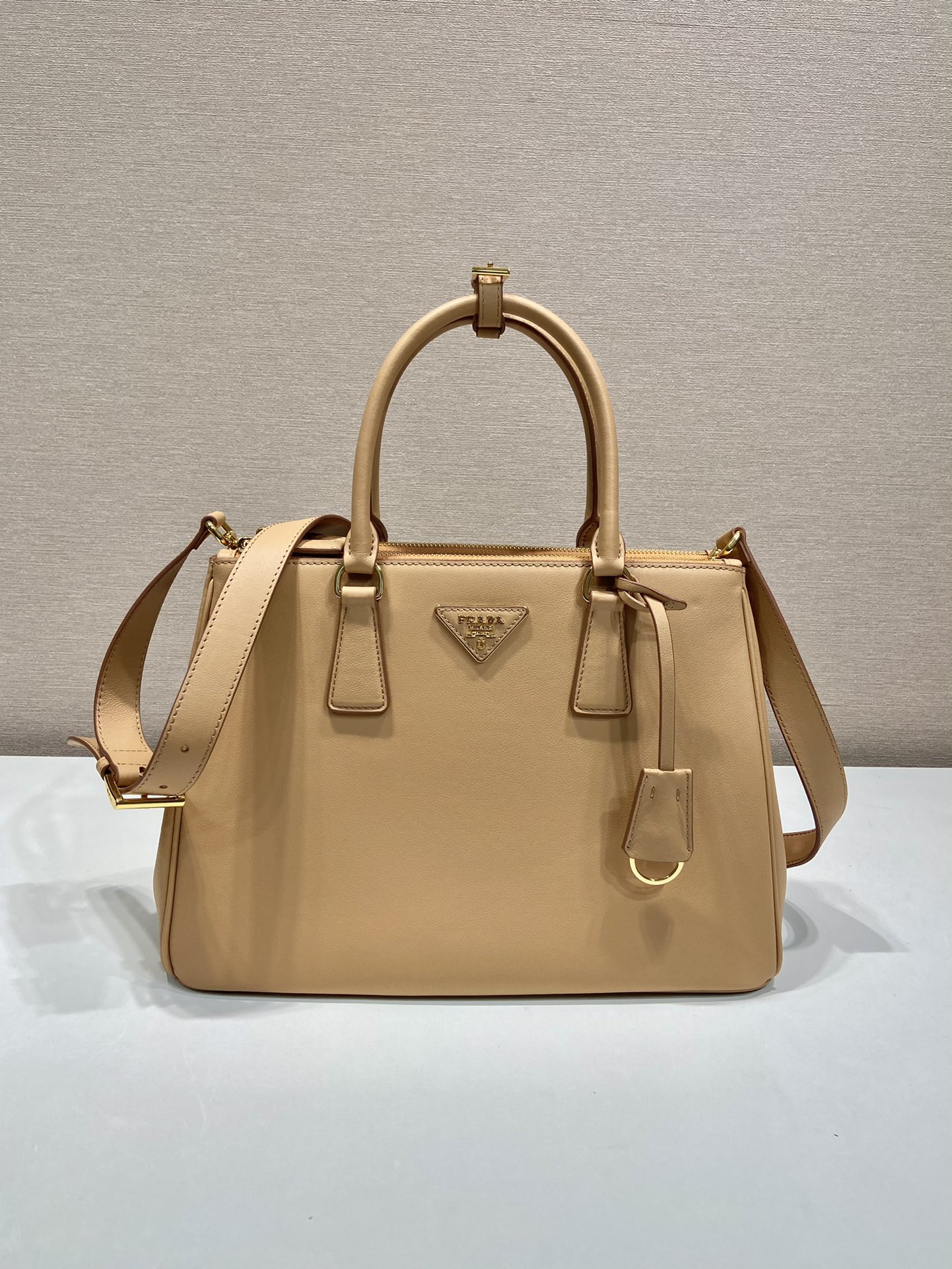 Pra*a borsa galleria in saffiano 1ba863-28*20*12&32*22.5*13.5cm
