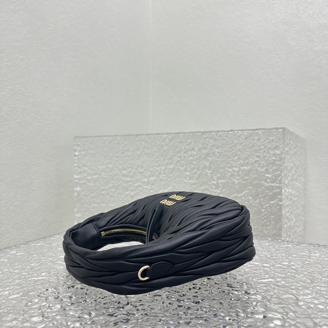 M*um*u wander hobo bag-20*6*17cm