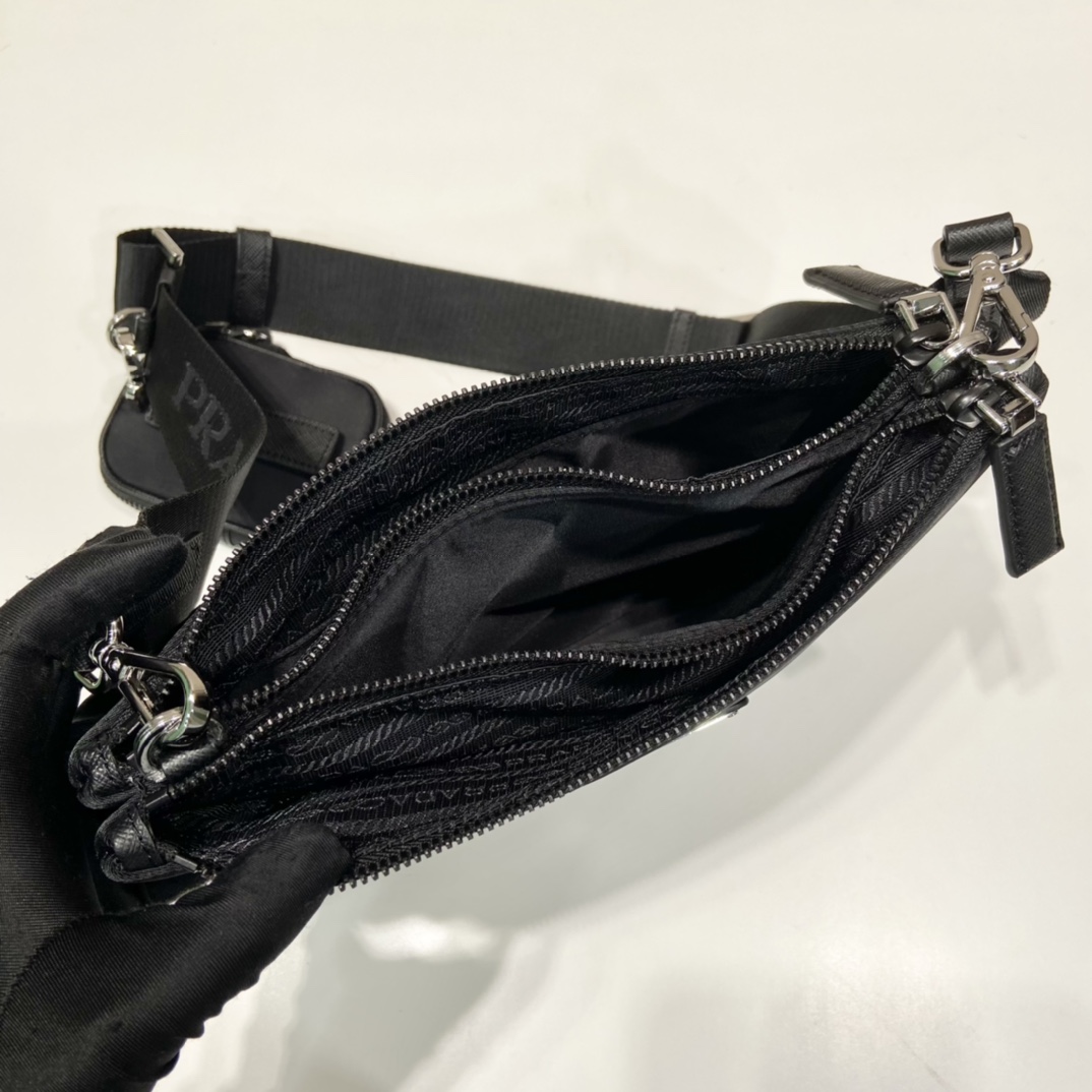 Pra*a re-nylon and saffiano leather bag-2vh120-25*18*4cm