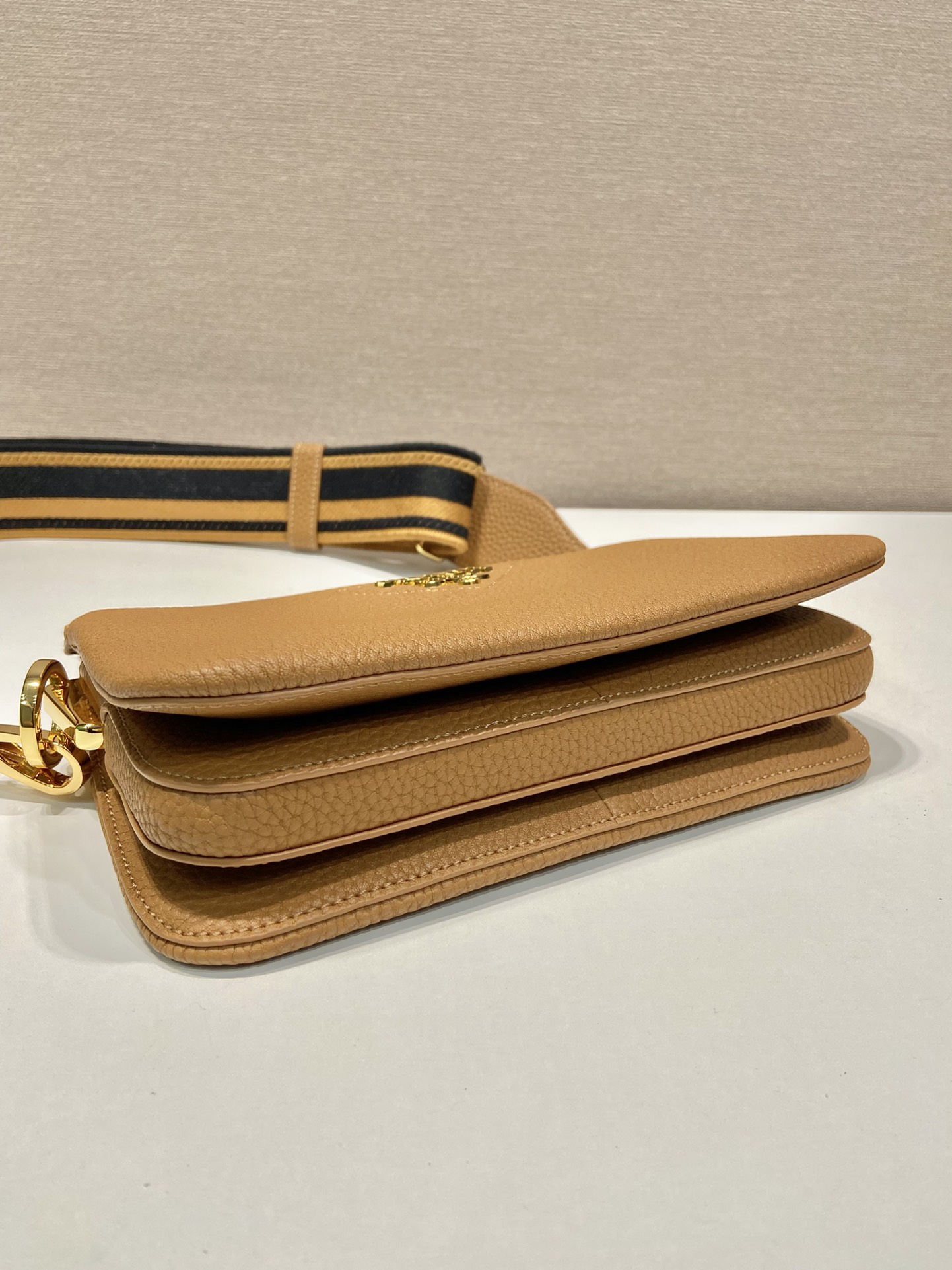 Pra*a leather shoulder bag-1bh194-25*14*6.5cm