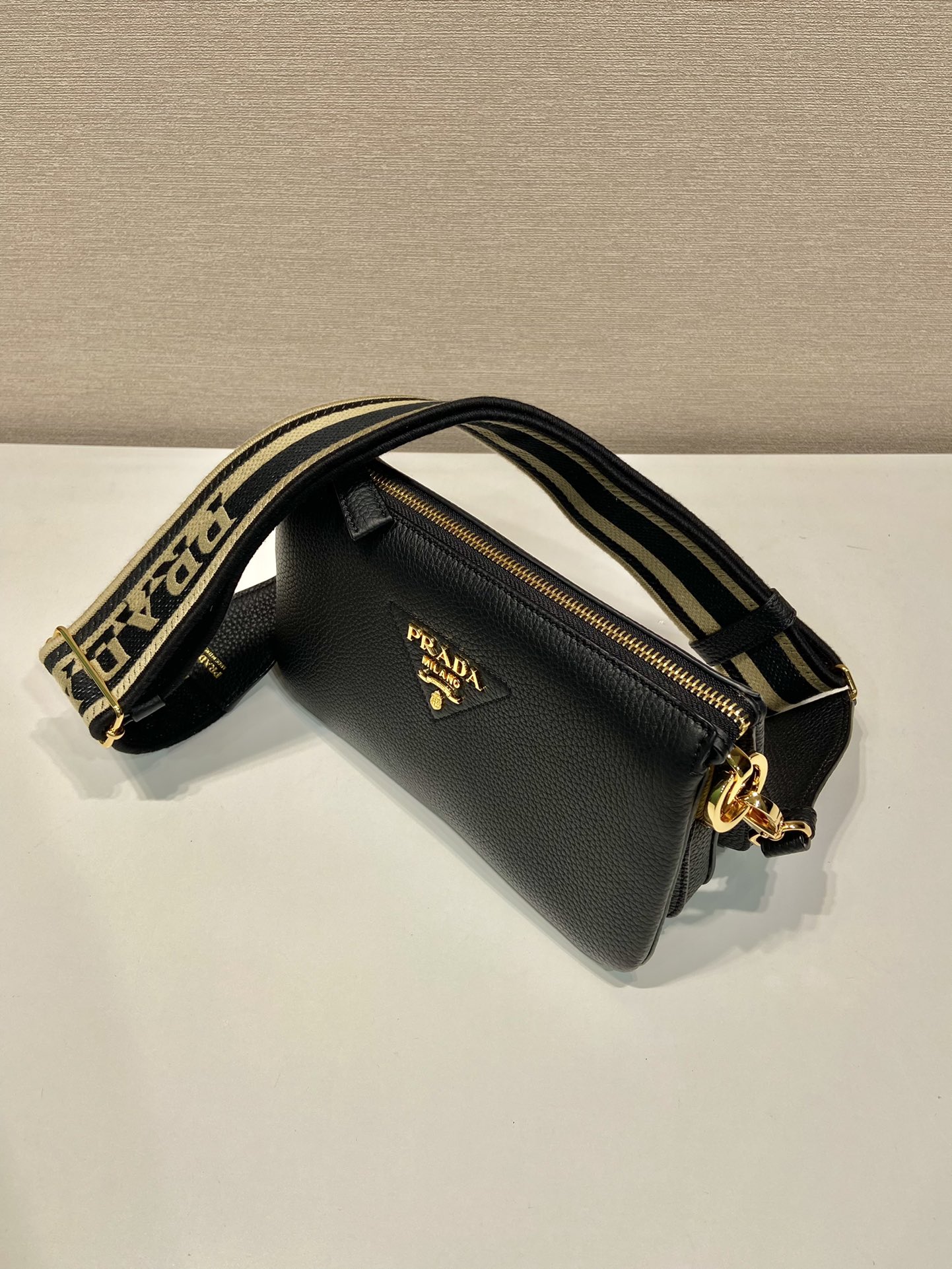 Pra*a leather shoulder bag-1bh194-25*14*6.5cm
