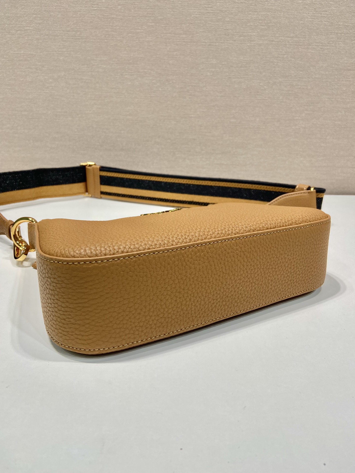 Pra*a leather shoulder bag-1bh193-24*18*6cm