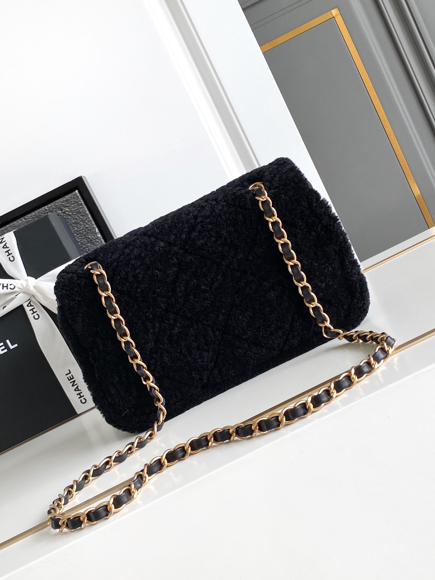 Ch@nel Flap Bag-16 x 23.5 x7.5CM