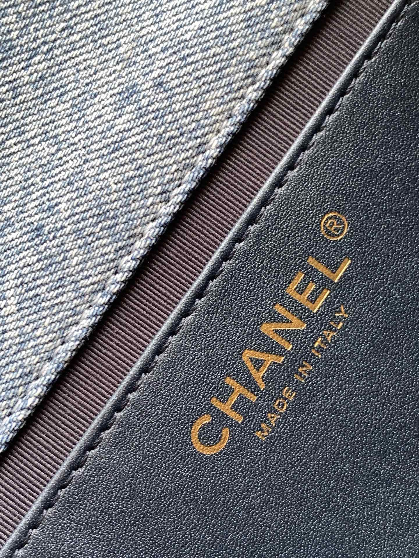 Ch@nel Saddle Bag
