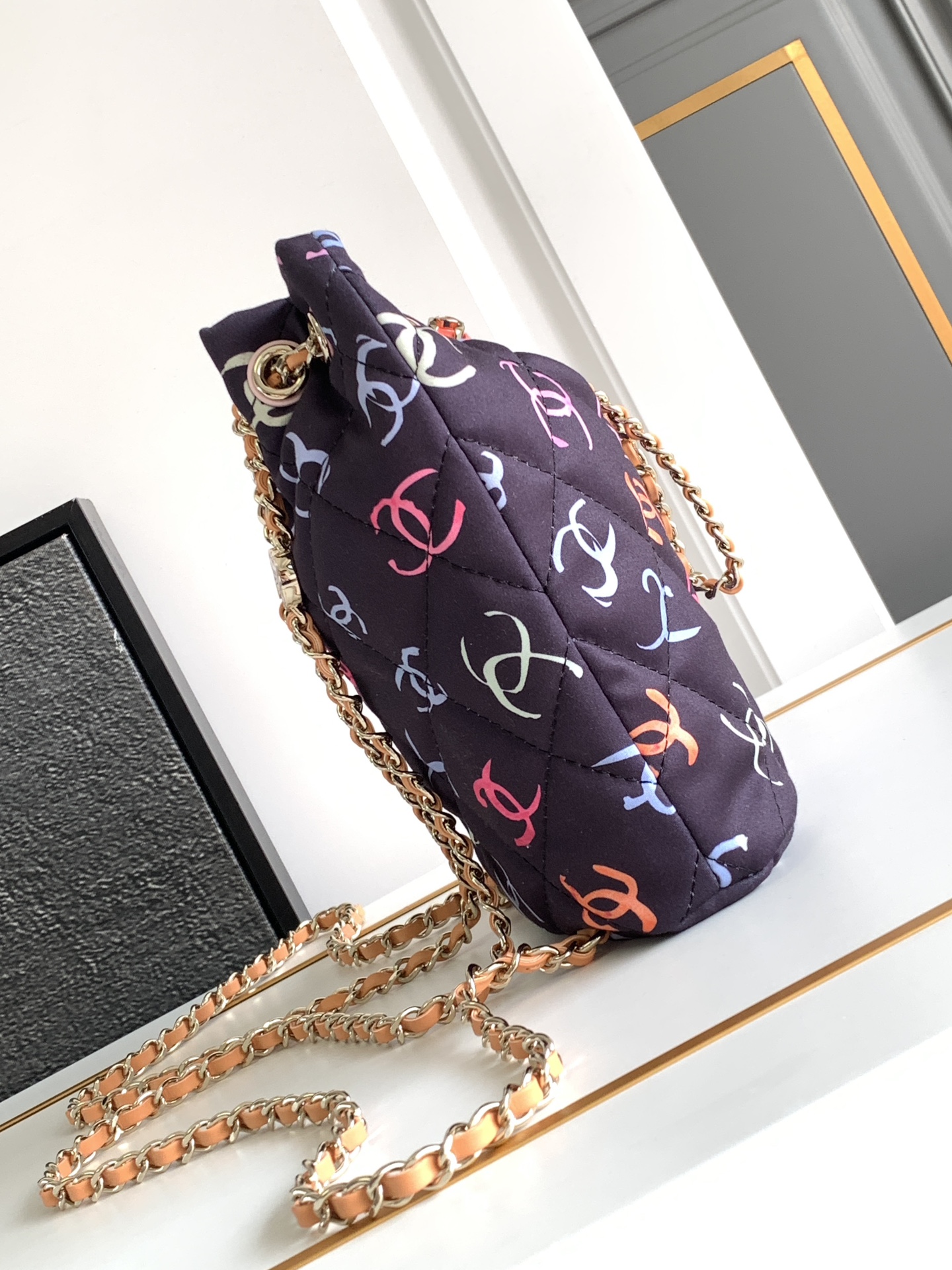 Ch@nel Bucket Bag