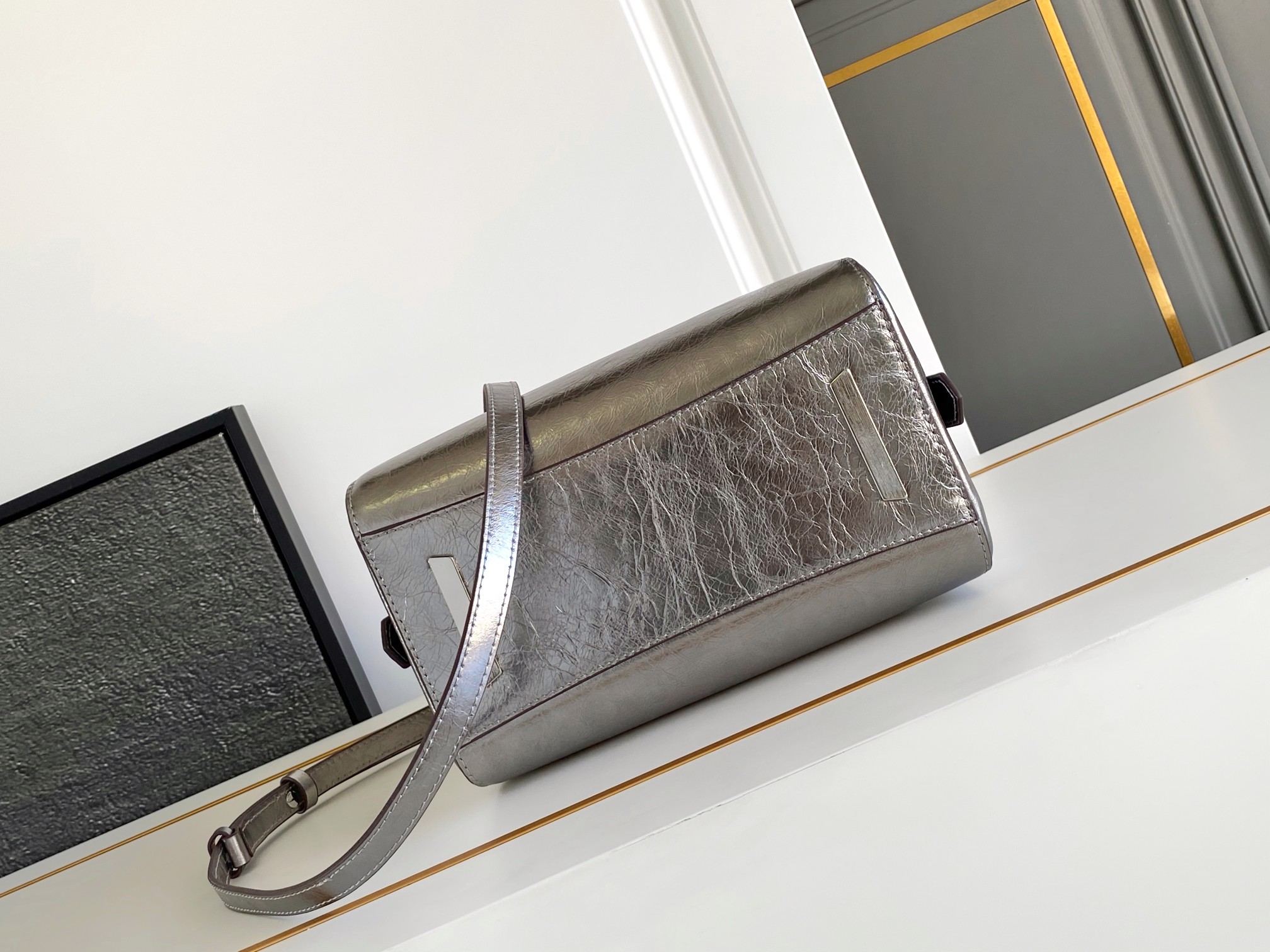 G1uenchy anyigona cube tote-13*19*22cm