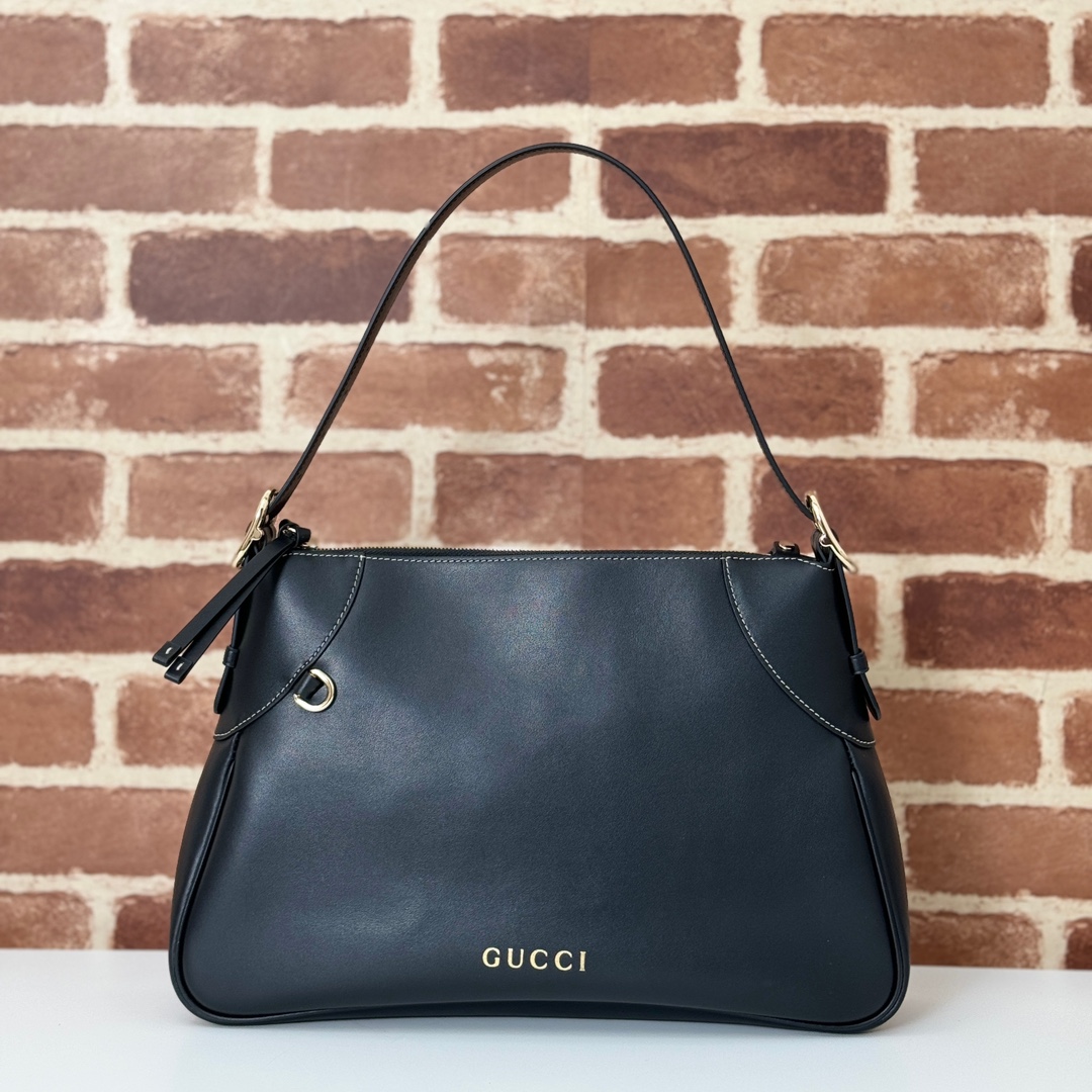 Gvc*1 gg emblem bag-36*23.5*7.5cm