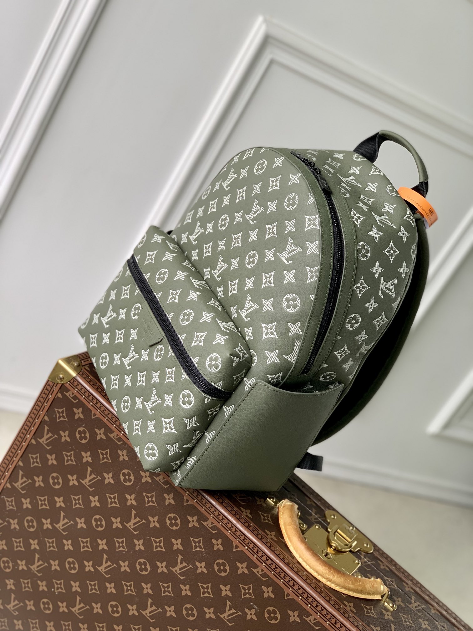 l0vis Vvtt0n discovery backpack-m12780-38 x 20 x 29cm