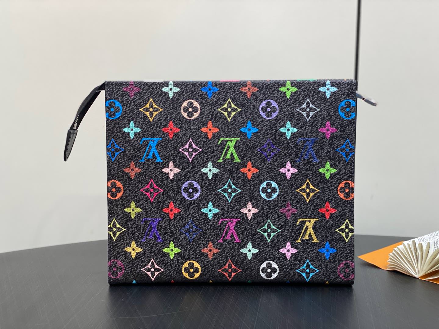 l0vis Vvtt0n pochette voyage-m13746-27 x 21 x 6cm