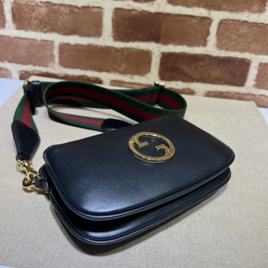 Gvc*1 handbags-20*13*2.5cm