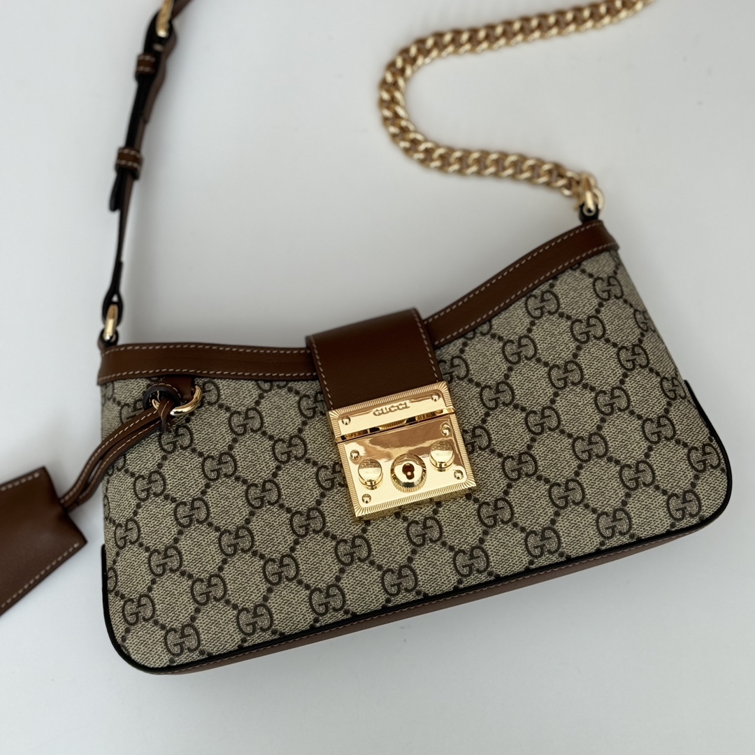 Gvc*1 padlock small shoulder bag-23.5*15*6cm