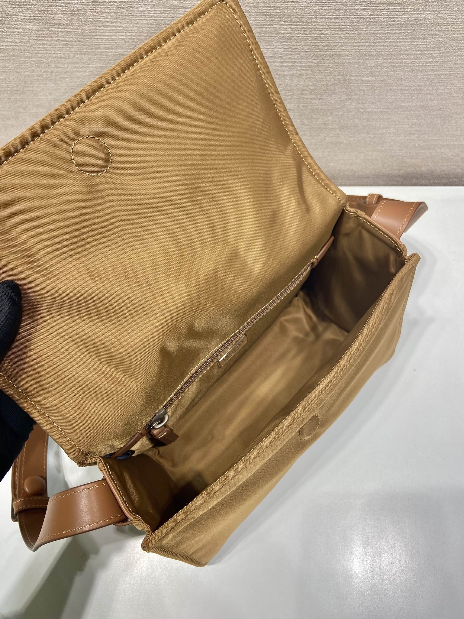 Prad Padded Re-nylon Shoulder Bag 1BD258-23.5x18x11CM