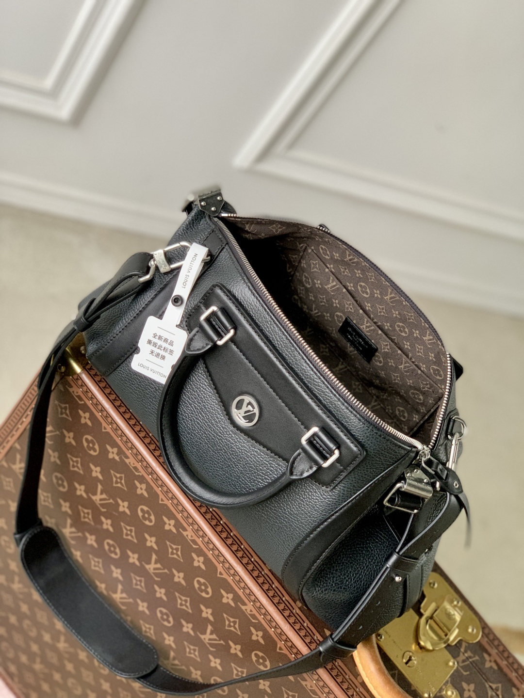 l0vis Vvtt0n biker handbags-m14702-15 x 15 x 38cm
