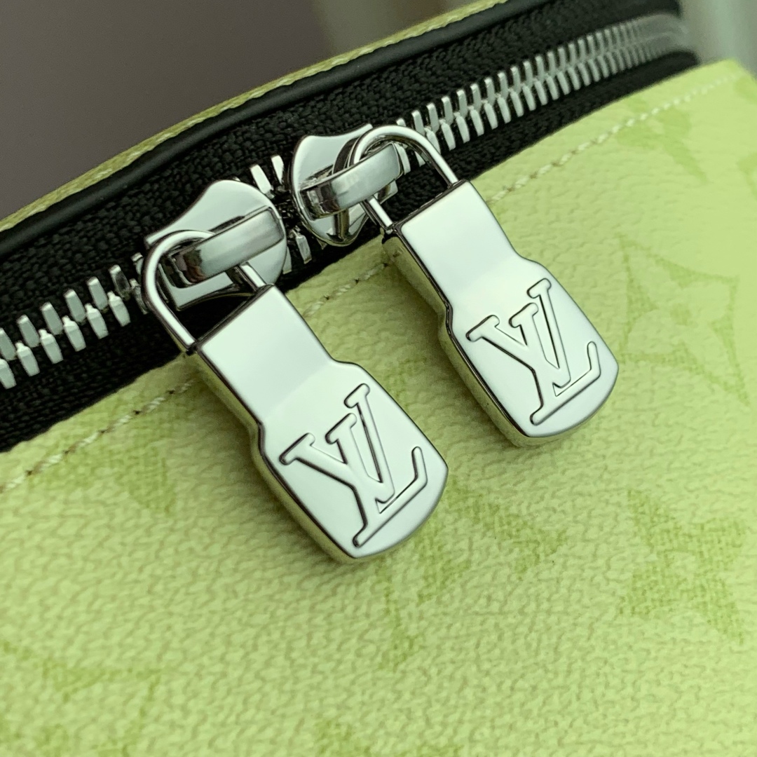 l0vis Vvtt0n discovery slim-m14020-38 x 13 x 28cm