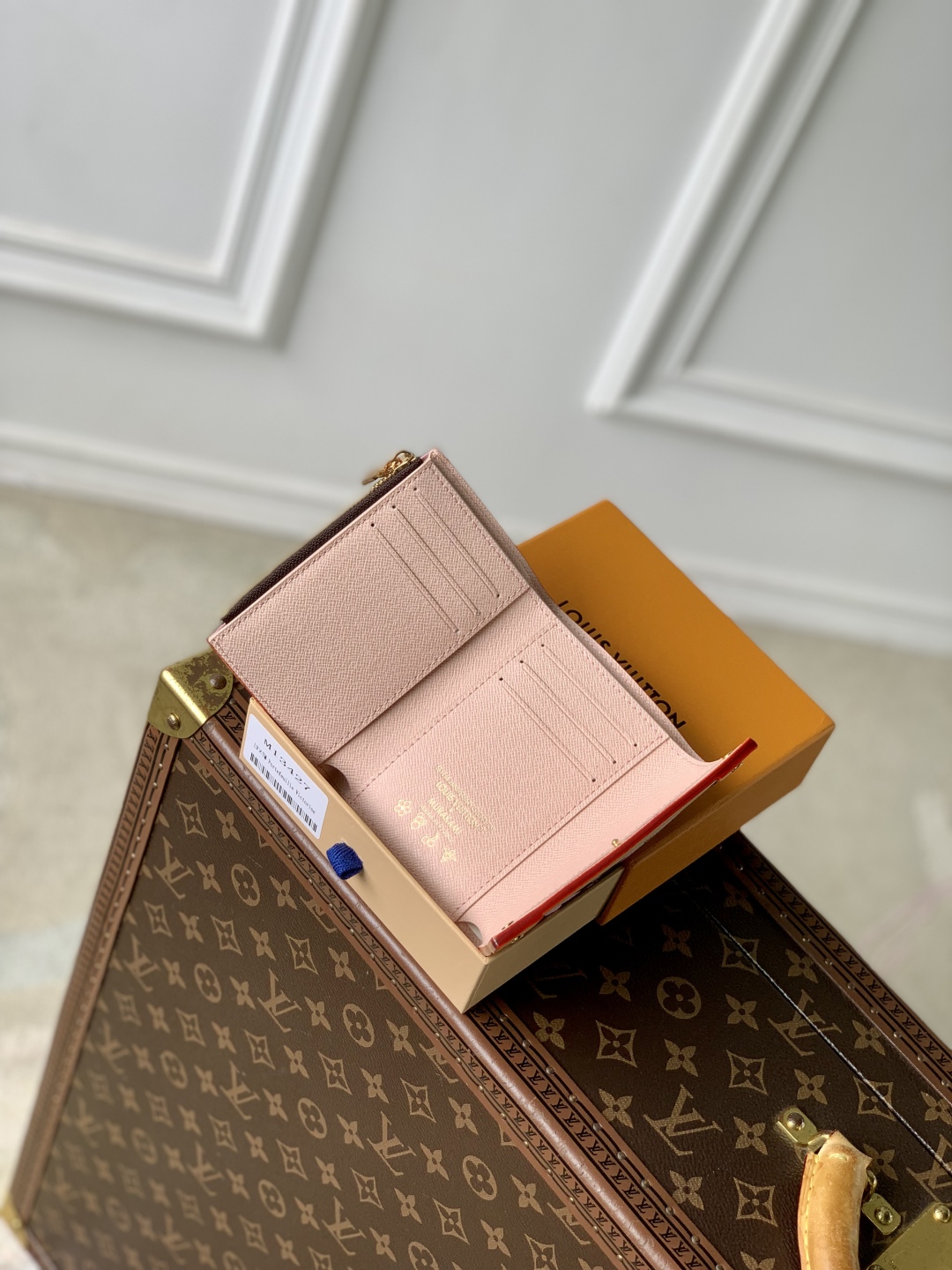 l0vis Vvtt0n x murakam wallet-12 x 9.5 x 2.5cm