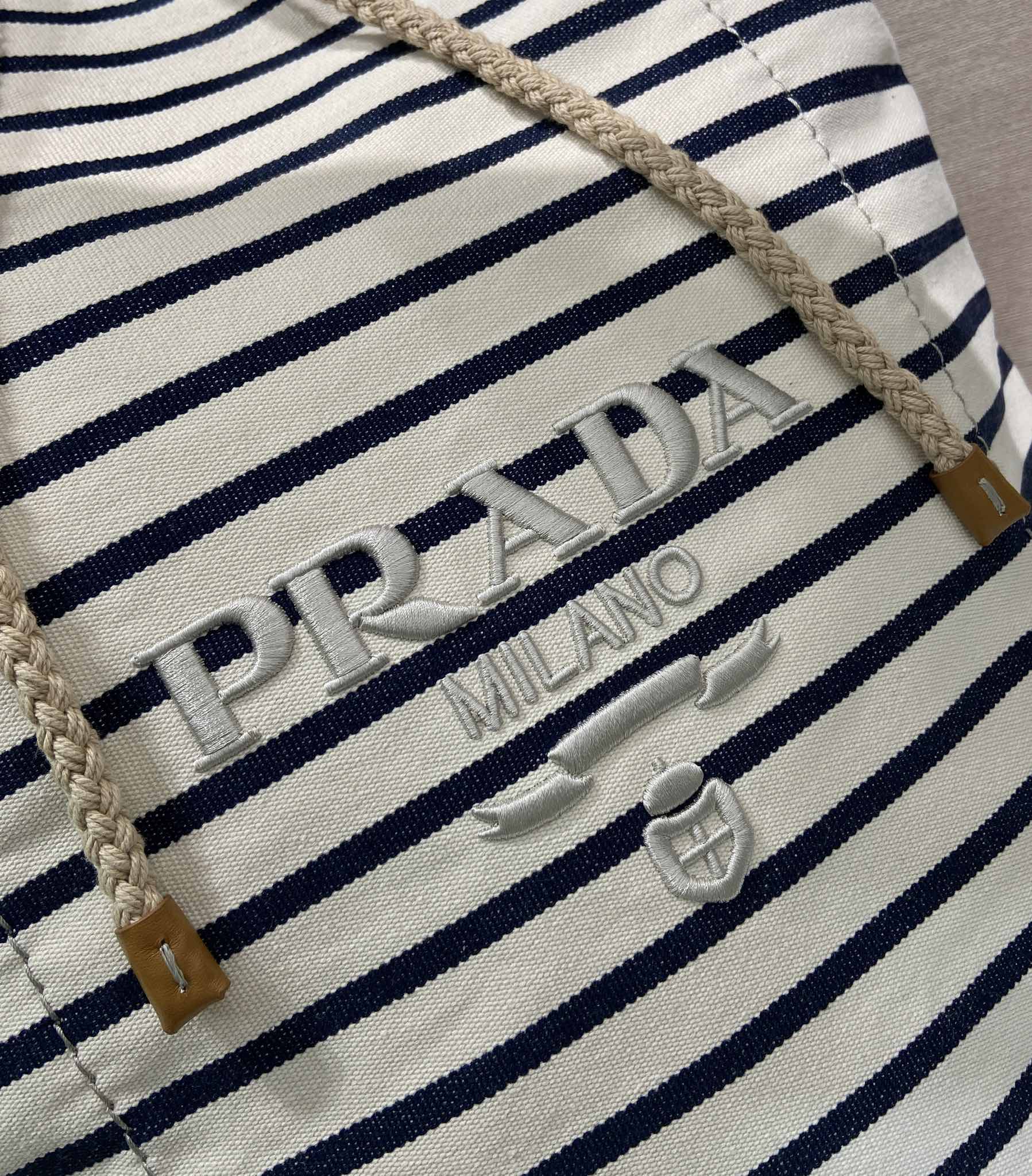 Pra*a 2vy011 bag-34*55*34cm