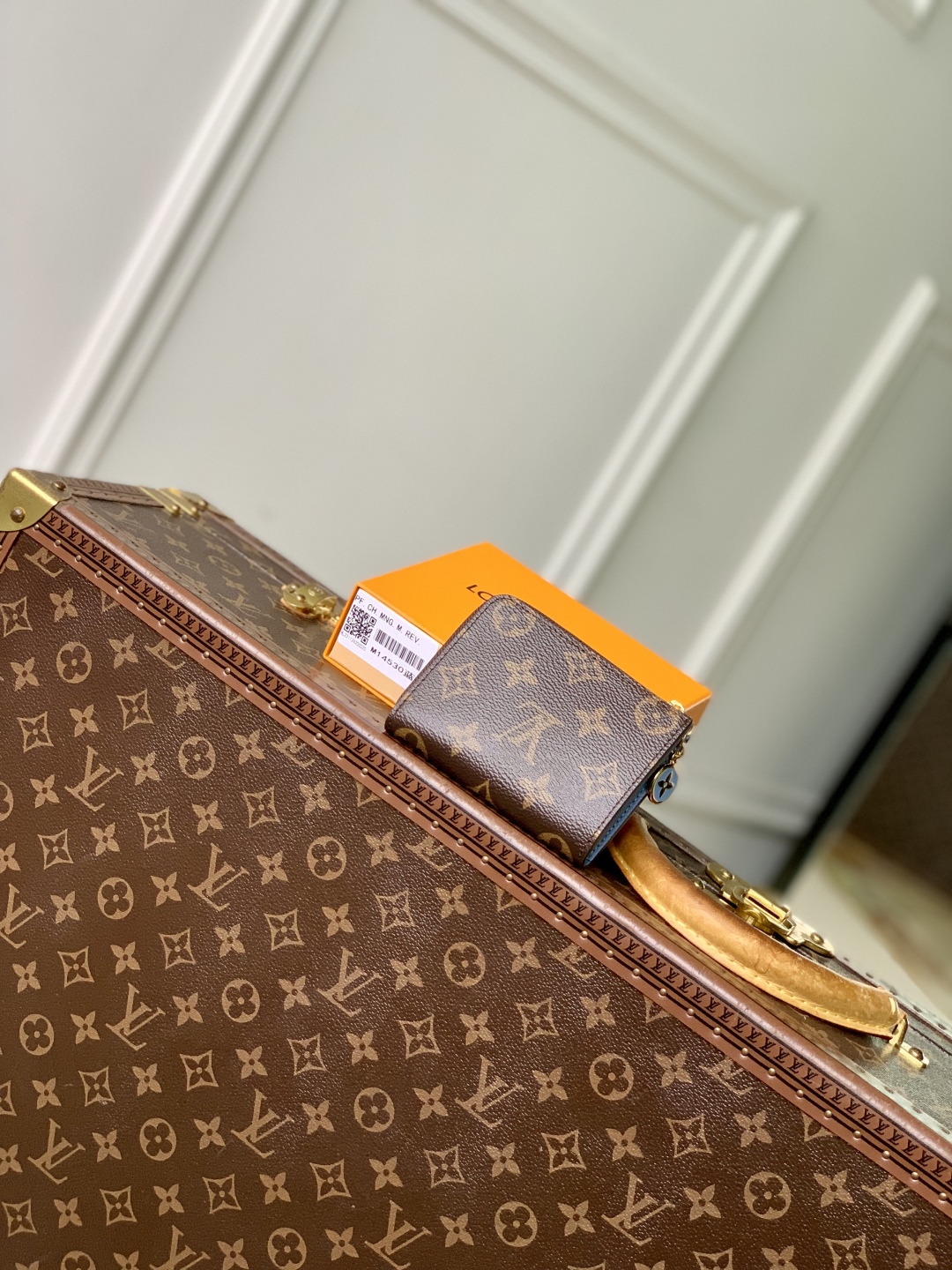 l0vis Vvtt0n wallet mm14530-11 x 8.5 x 1.5cm