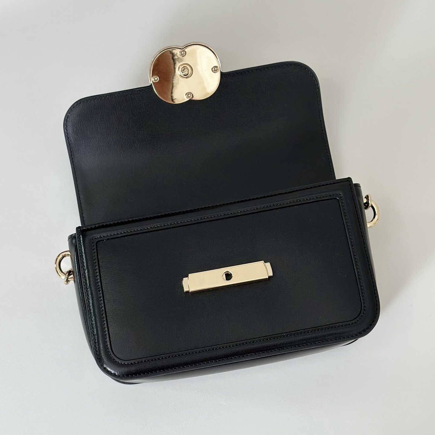 Gv*c go shoulder bag-21.5*14*9cm
