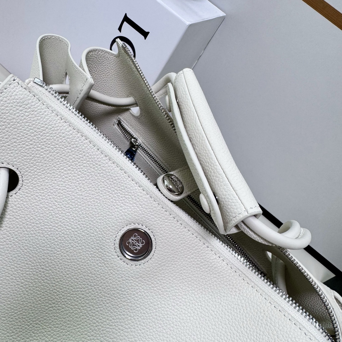 Lowee Madrid Bag-28.5*11*23CM