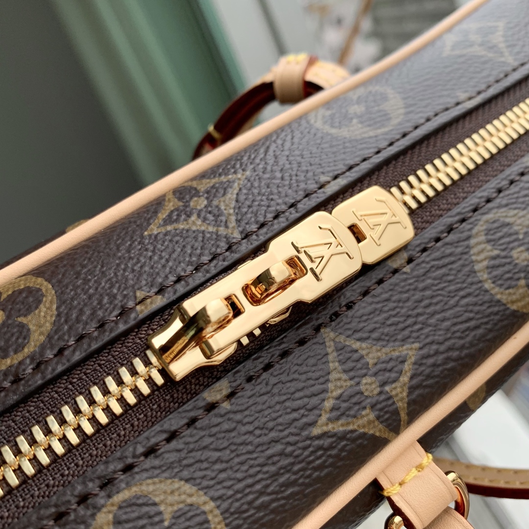 l0vis Vvtt0n hang on monogram handbag-m47031-11.5 x 6.5 x 26 cm
