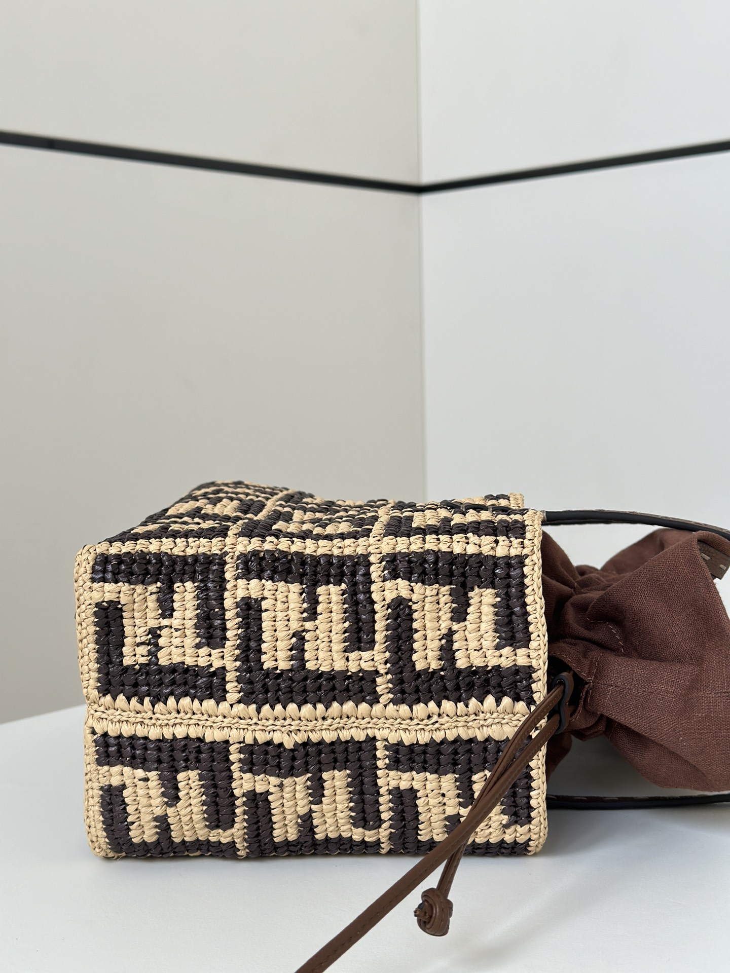 F**di tote-23/15/19cm
