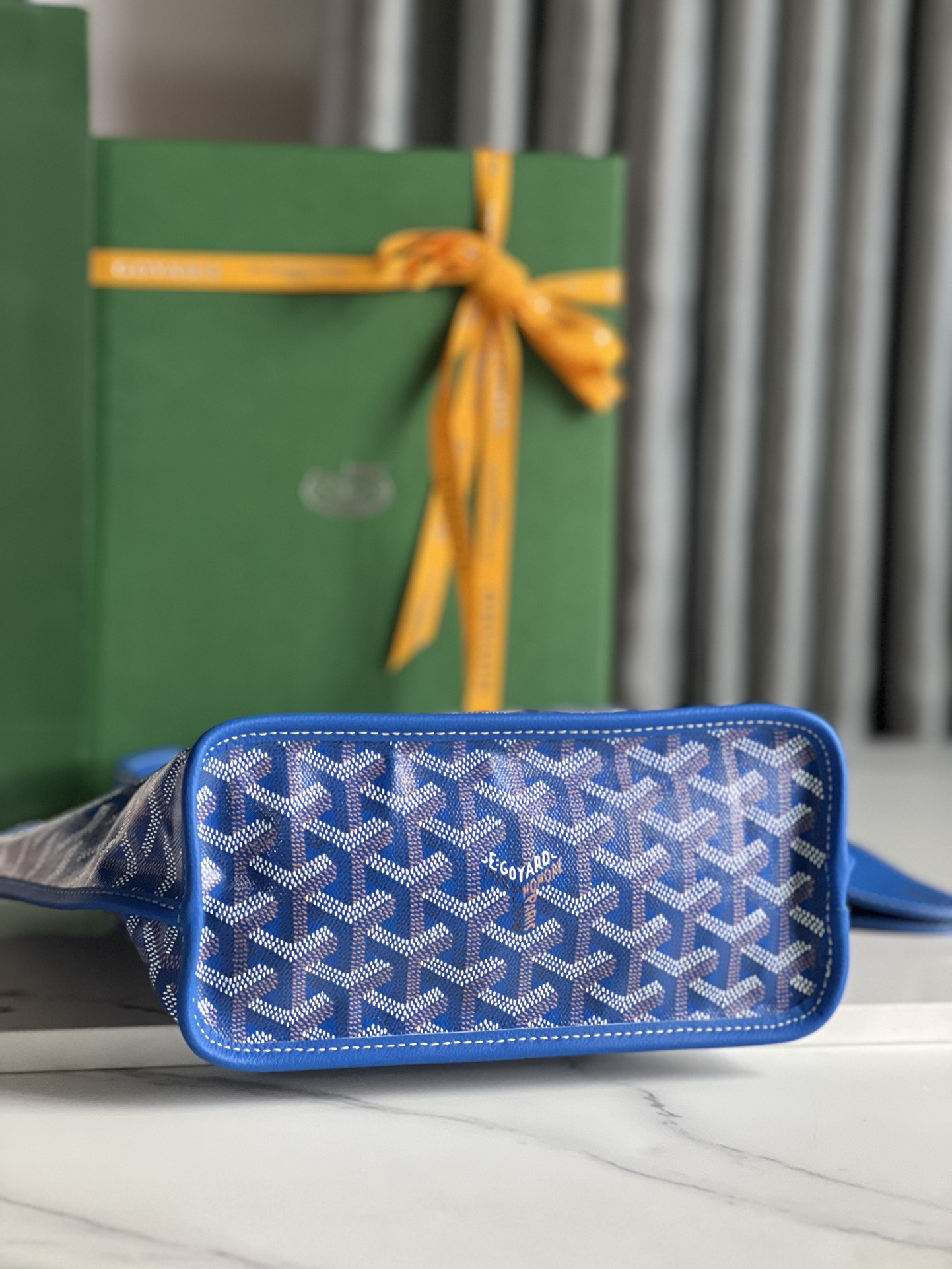 G09ard anjou mini handbags-20*10*20cm