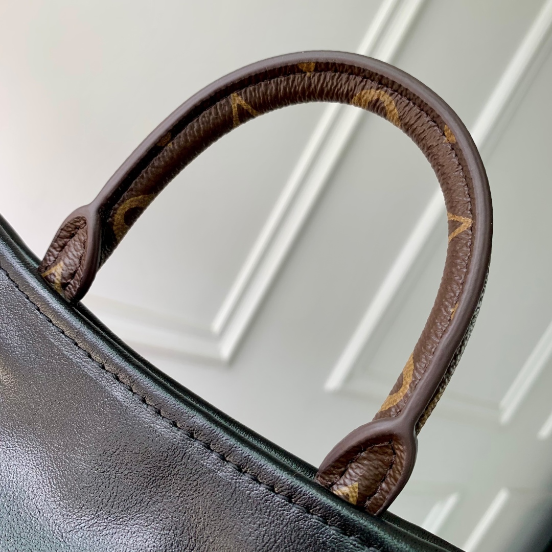 l0vis Vvtt0n vibe off duty backpack-25 x 10 x 24cm