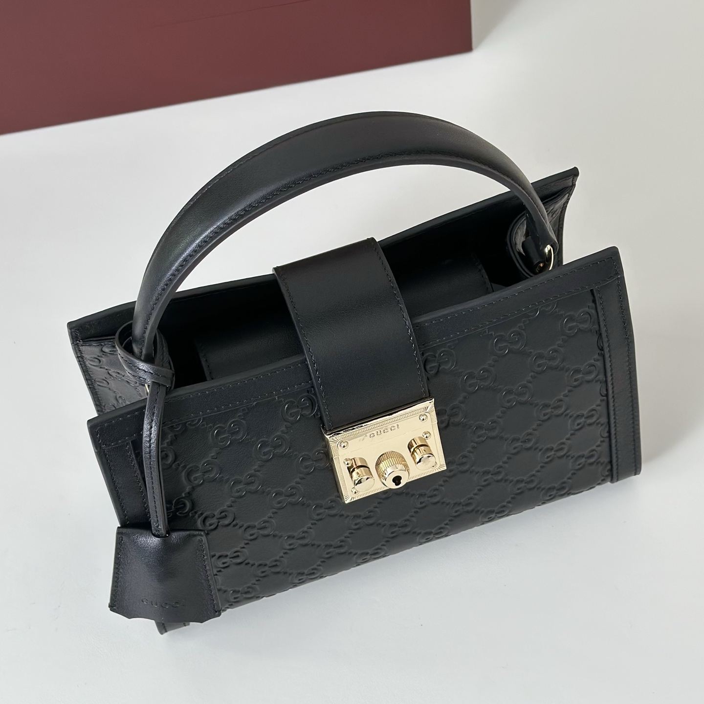 Gvc*1 padlock tote bag-25.5*17.5*10cm