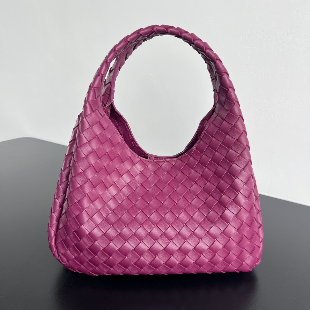 b0tt*ga Ven*ta campana bag-33x20x16.5cm