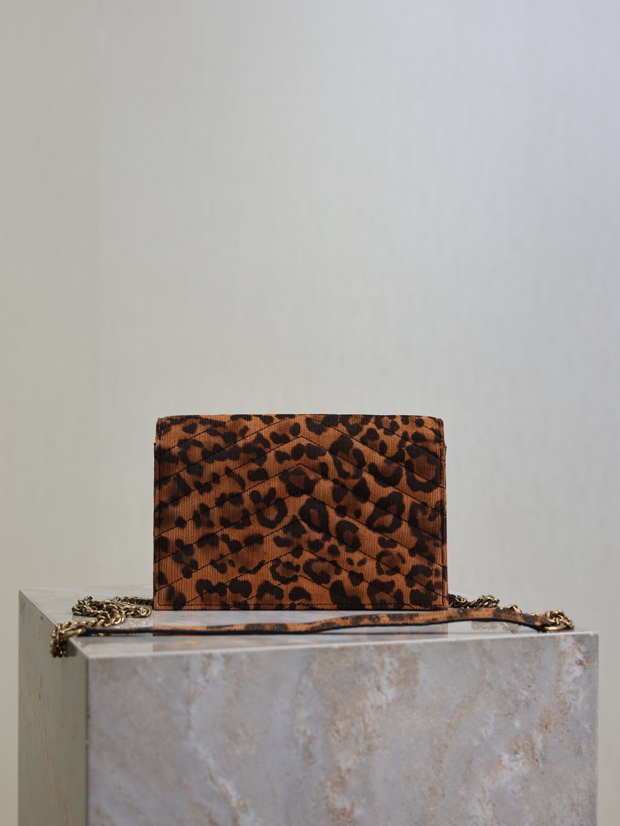 Y51 woc chain bag-19x11.5x4cm