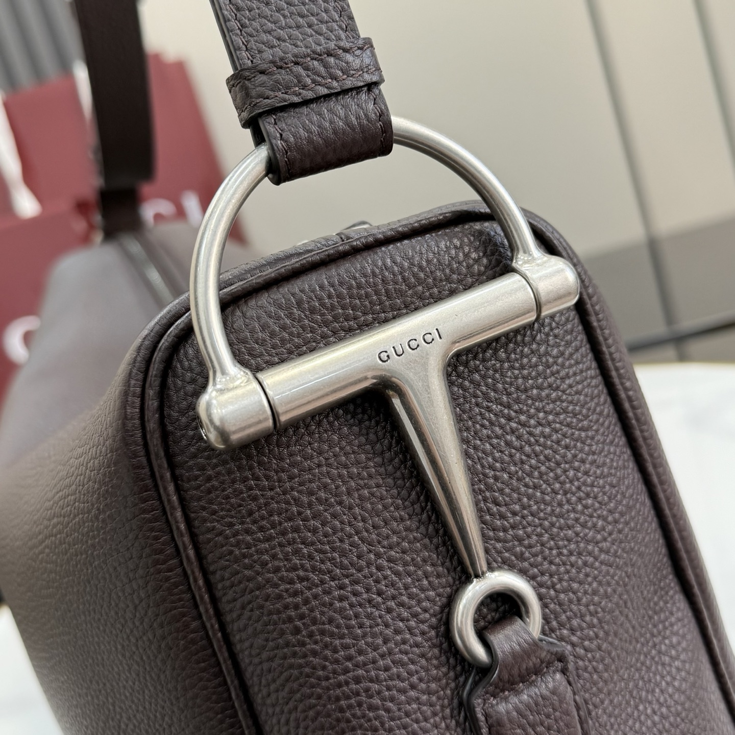 Gv*c*i Grained Leather Crossbody Bag-44*21*15CM