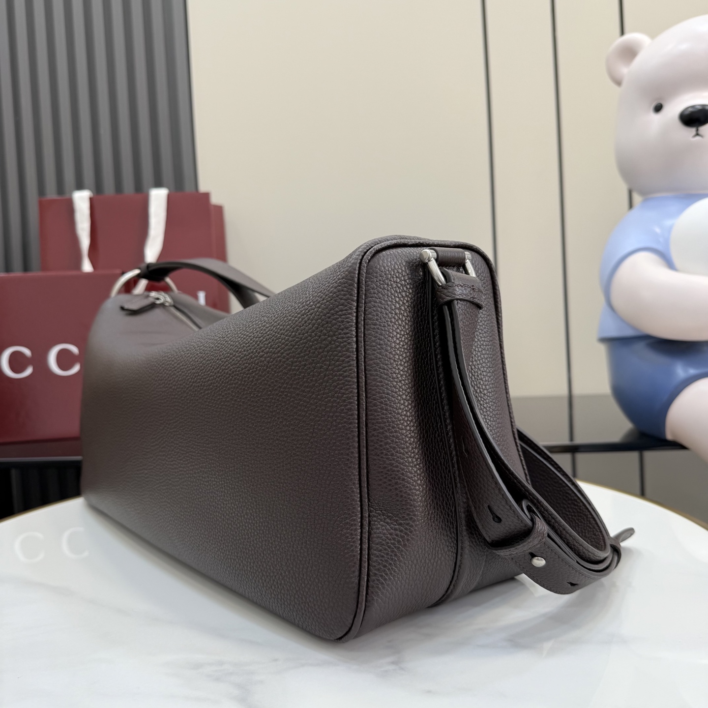 Gv*c*i Grained Leather Crossbody Bag-44*21*15CM