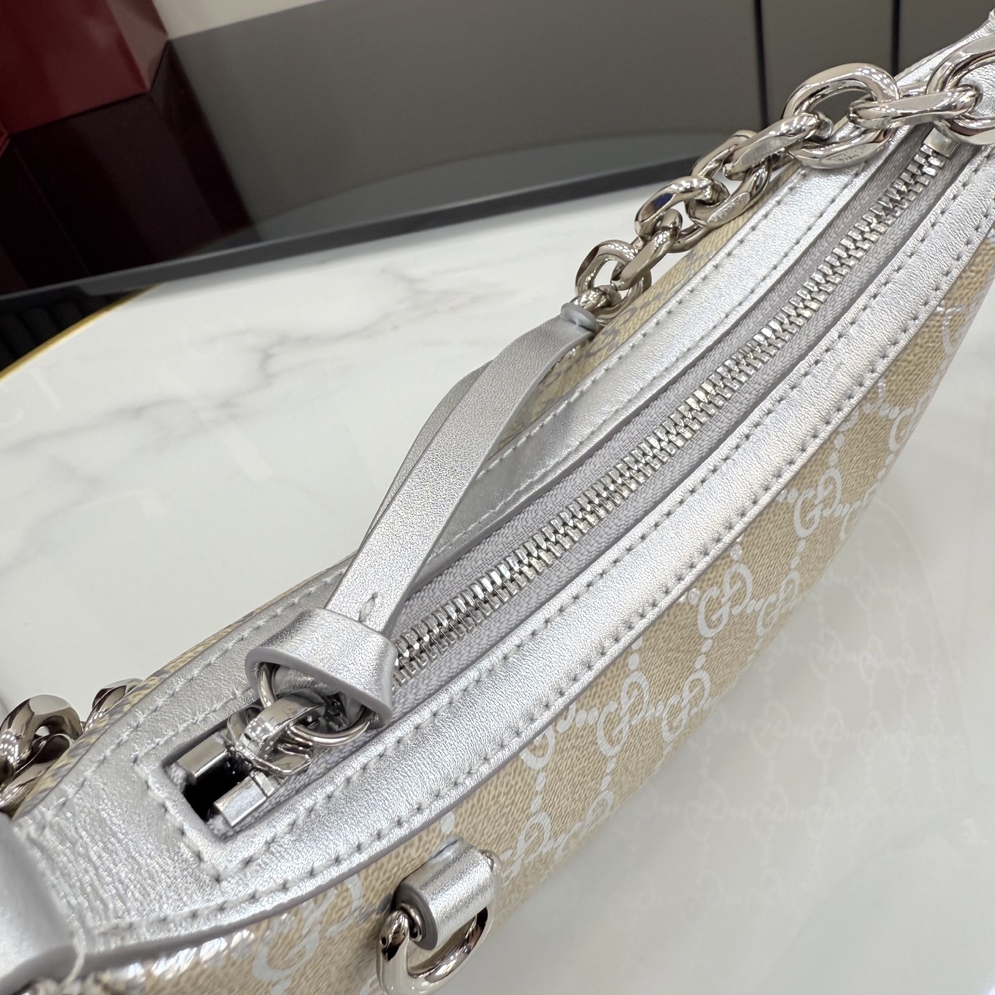 GG Emblem Small Shoulder Bag-24*16.5*5.5CM