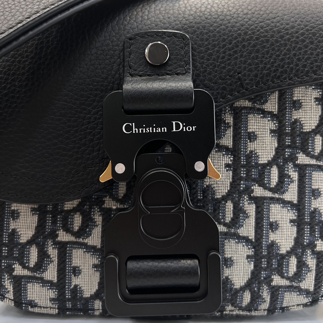 Diro Mini Saddle Messenger Bag with Flap Black-19.5*13*4.3CM