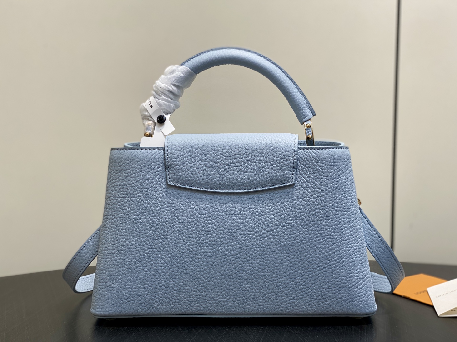 L0vis Vvtt0n Sac Capucines East West BB-29x18x9CM
