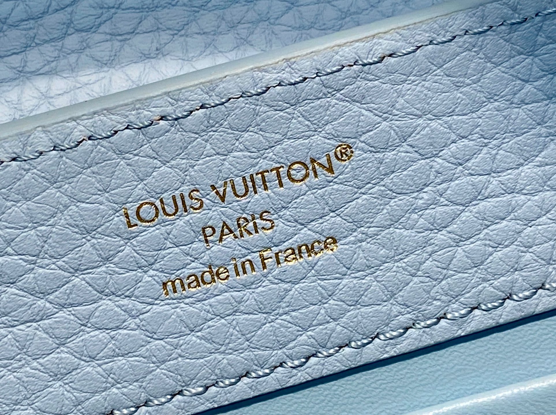 L0vis Vvtt0n Sac Capucines East West BB-29x18x9CM