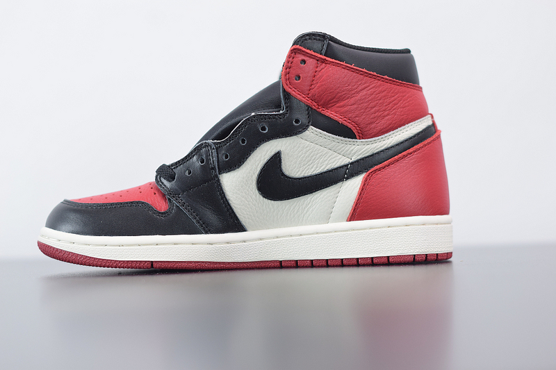 AIR JORDAN 1 HIGH OG “COURT PURPLE” 555088-125