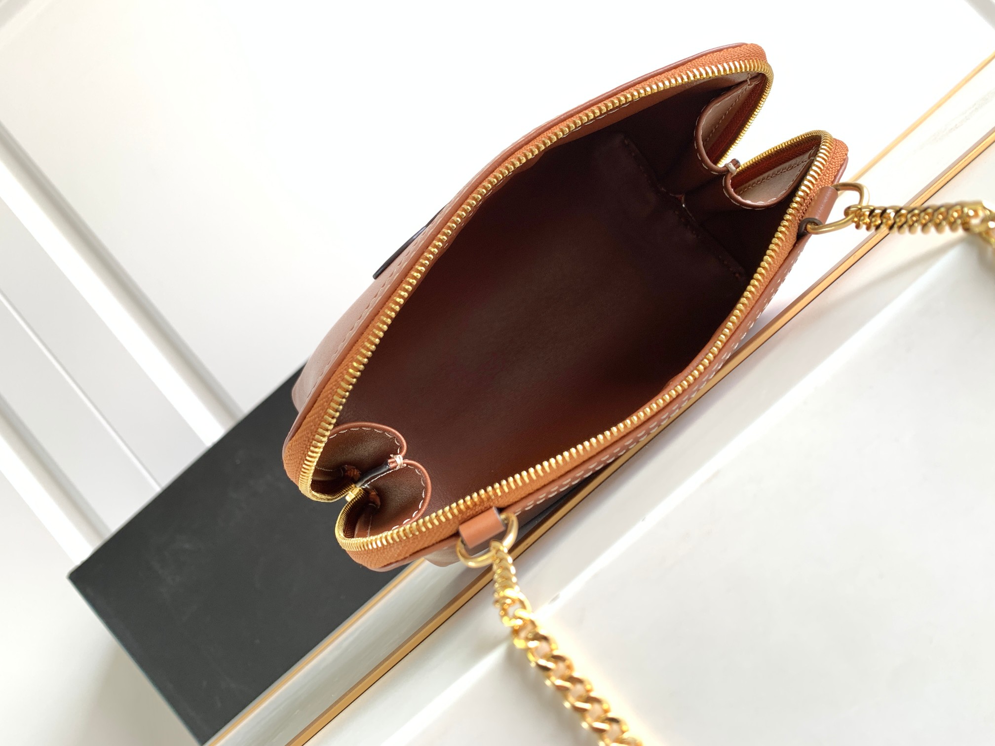 Celin Triomphe Shell Bag-16 X 11X 8CM